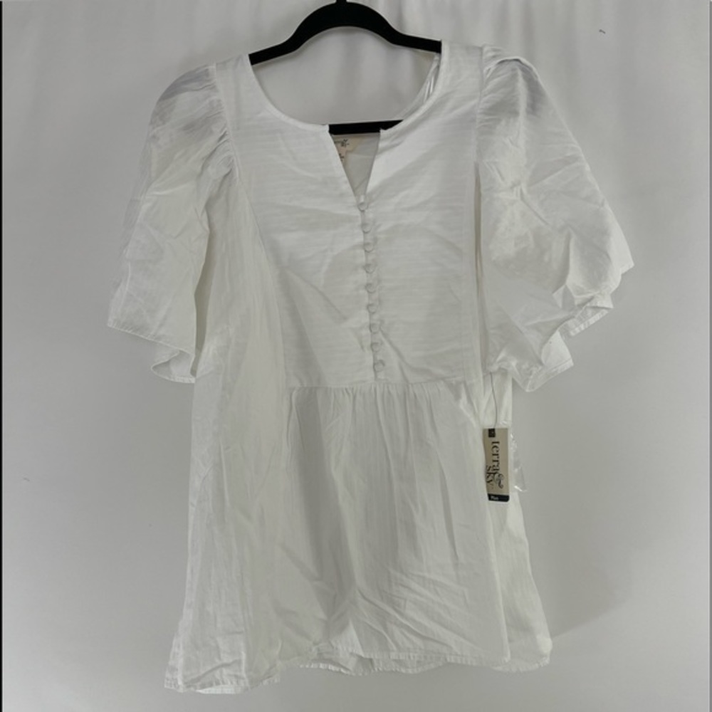 Terra and Sky top Size 2X White